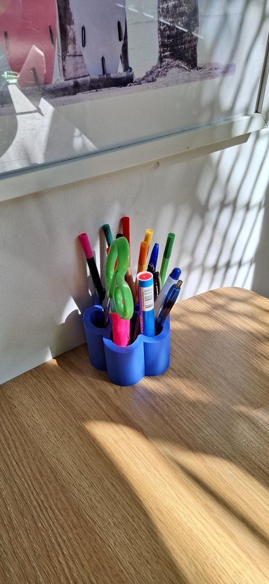 Dog Paw Print Heart Pen Holder - 3D Printed office organizer